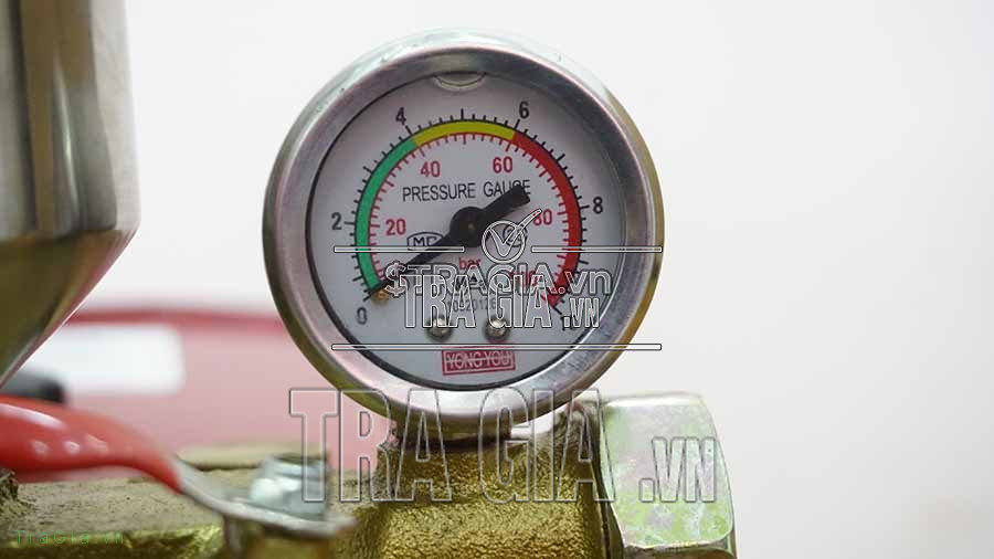 Đồng hồ đo áp lực của đầu phun áp lực