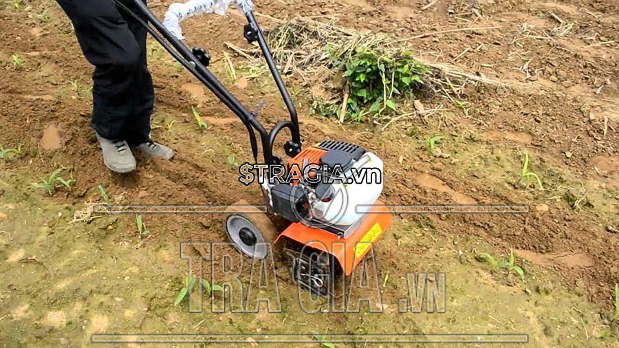 Máy xới đất là gì? Công dụng của máy xới đất