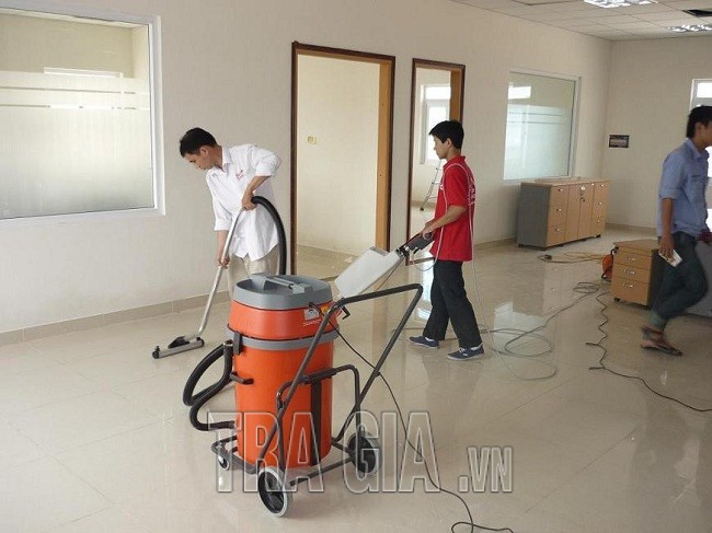 Máy hút bụi dùng vệ sinh trong công nghiệp, trường học, bệnh viện lớn,...