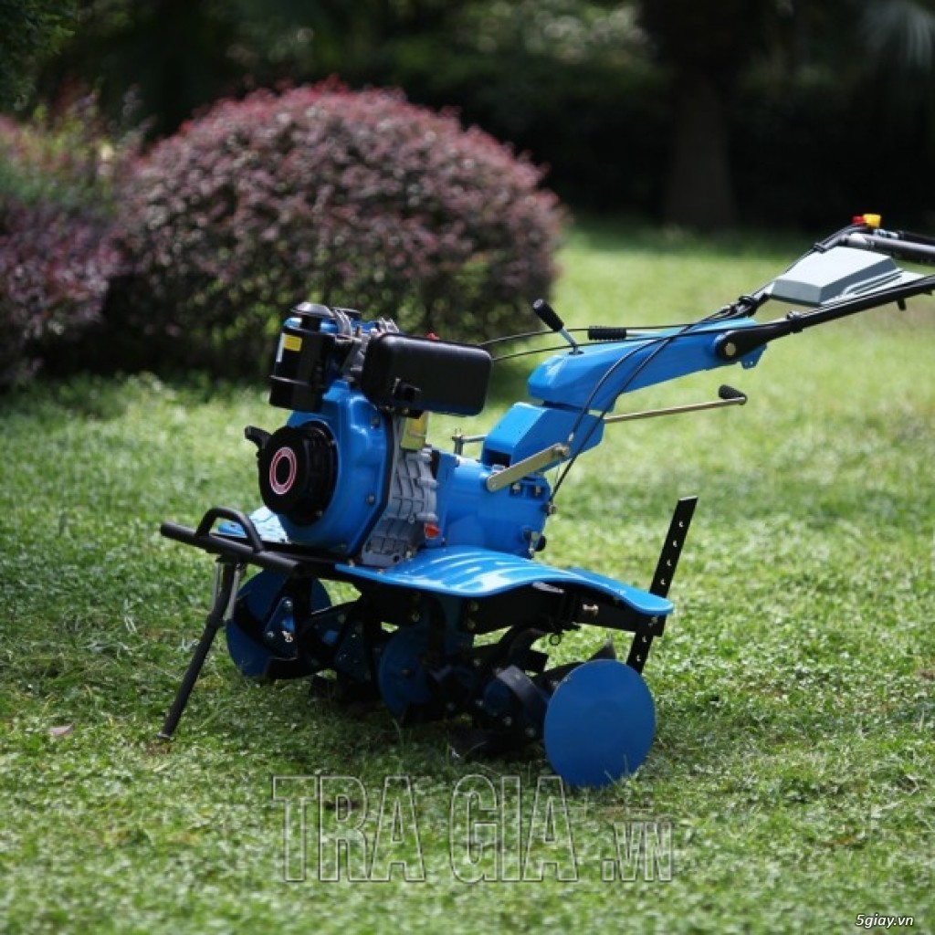 Máy chà nhám cầm tay là gì? Công dụng của máy chà nhám