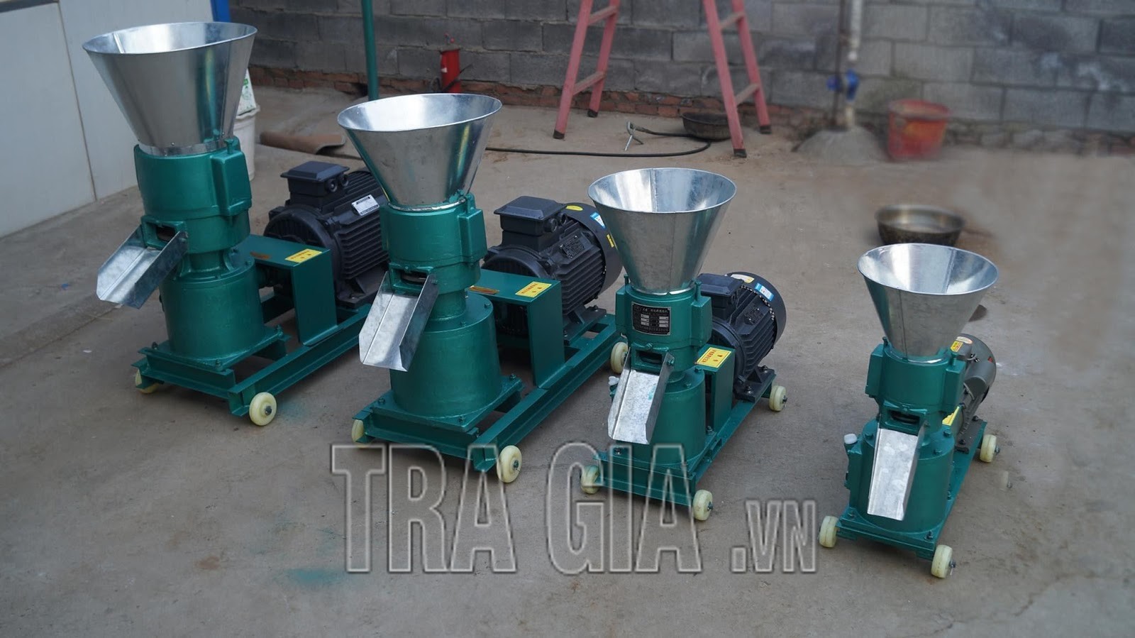 Máy ép cám viên đa năng tốt mua ở đâu?