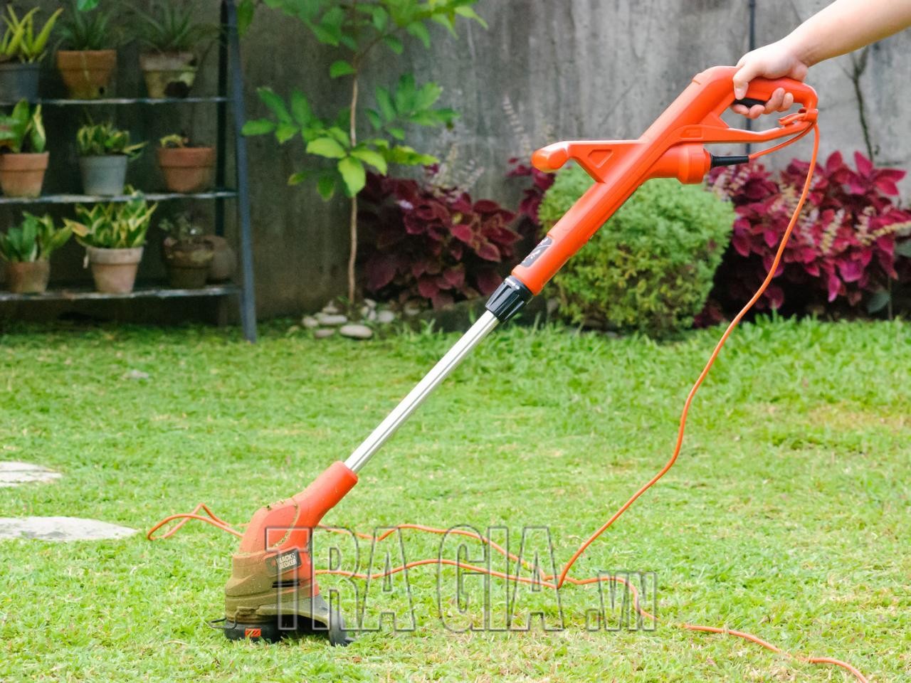 Máy cắt cỏ dùng pin được mang lại hiệu quả như thế nào?