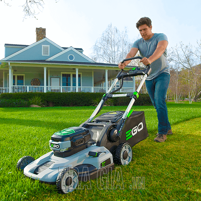 Phân phối máy cắt cỏ Honda đẩy tay và không đẩy tay tại Vũng Tàu