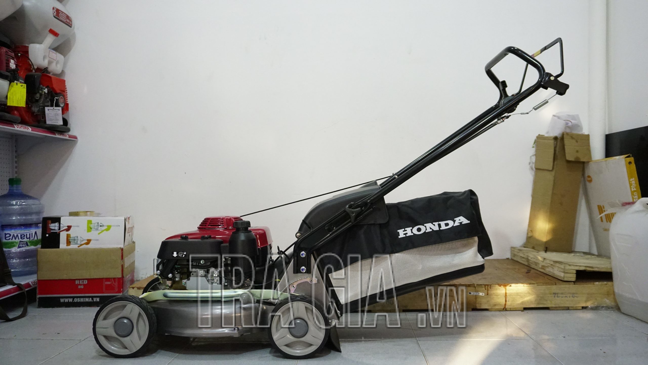 Máy cắt cỏ đẩy tay Honda HRJ196